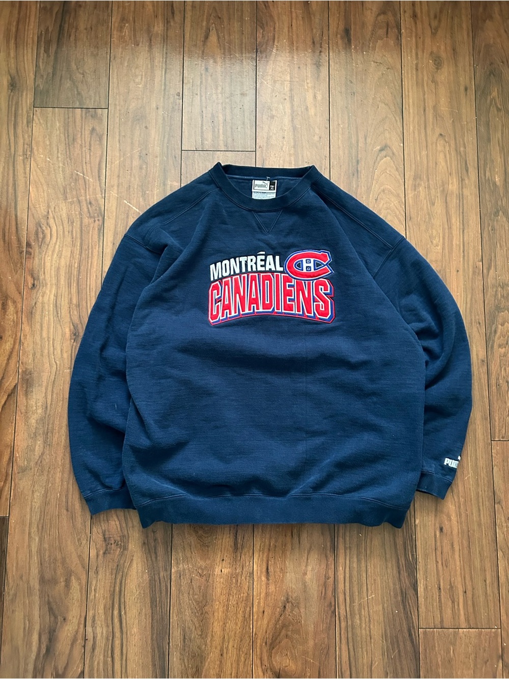 Puma Men’s Navy Montréal Canadiens Crewneck Sweatshirt with Red Logo